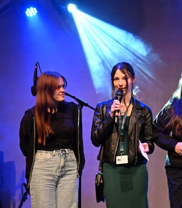 Frischer Wind für den Kultursommer: Die Jugendjury feiert Premiere